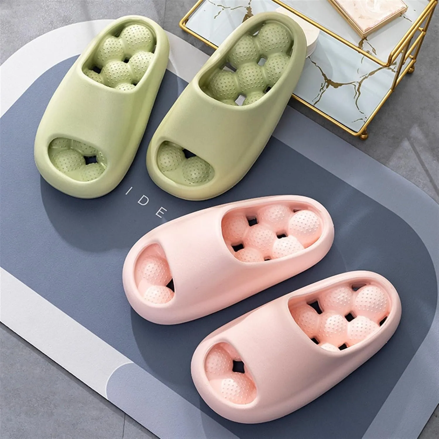Beach Sandals Thick Bottomed Slides Slippers with Drainage Holes Non Slip Quick Drying Shower Bathroom Sandals for Women and Men Pillow Slippers(Black,40/41)