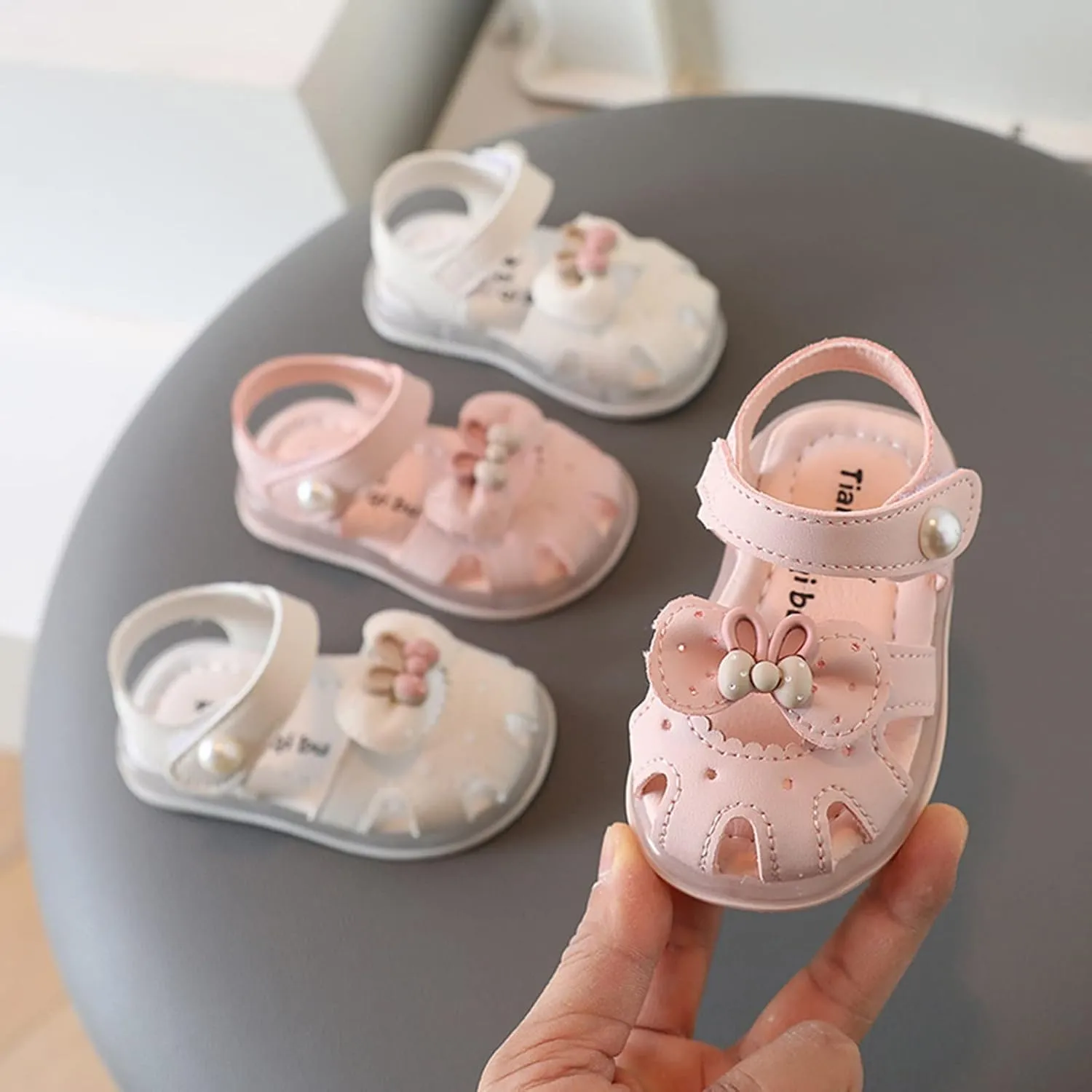 Light Up Sandals for Baby Girl Boy Cute Luminous Closed Toe Soft Sole Lightweight Breathable Running Sport Shoes