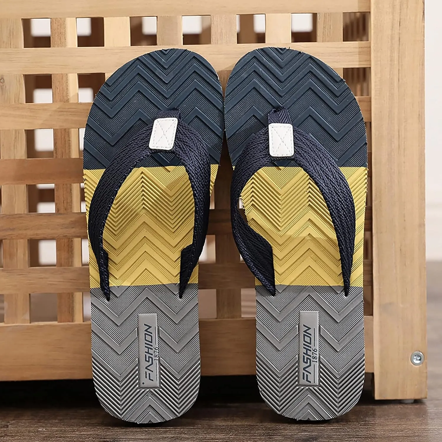 Men Classical Comfortable Flip Flop Fashion Sandals Slide Sandals Beach Slippers Men's Flip Flops Size 9 Leather
