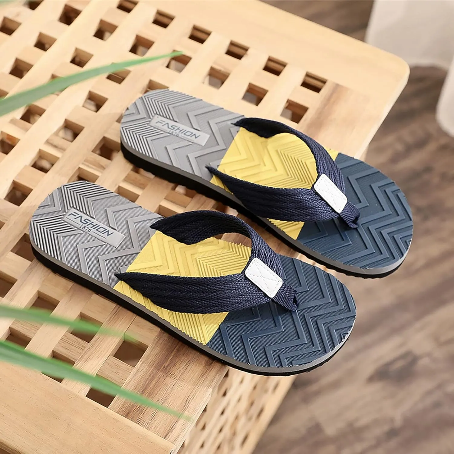Men Classical Comfortable Flip Flop Fashion Sandals Slide Sandals Beach Slippers Men's Flip Flops Size 9 Leather