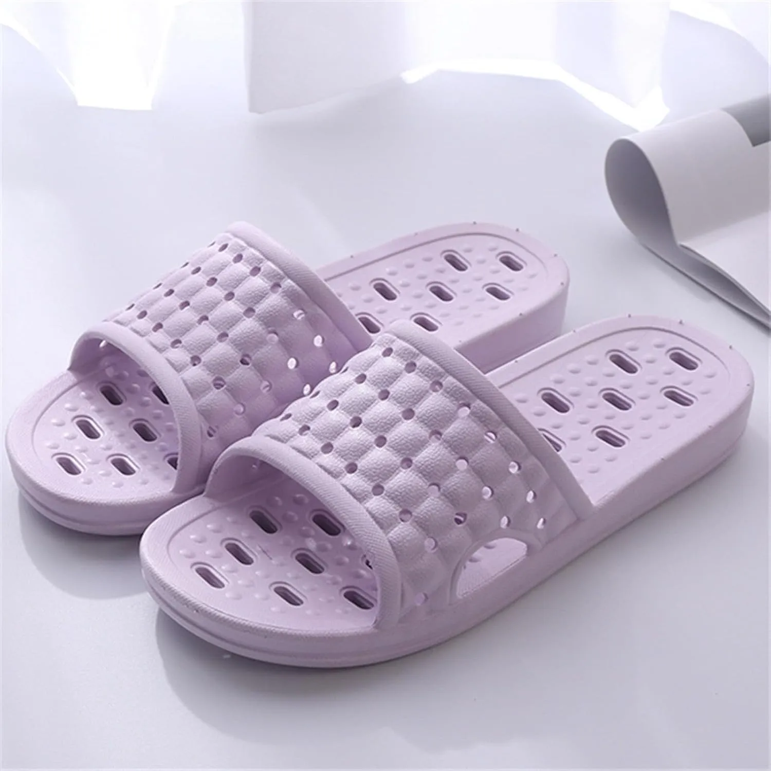 Men's and Women's Bathroom Hanging Quick Drying Hollow Solid Color Indoor Hanging Womens Slippers Women