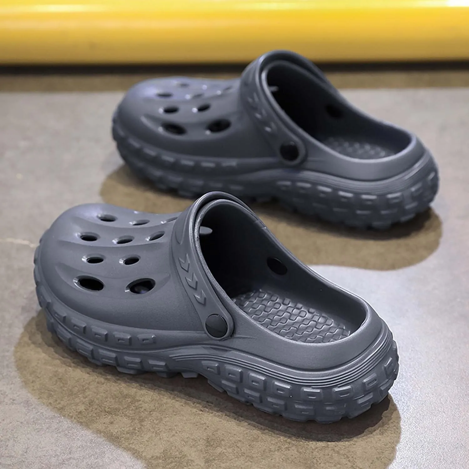 Men's Women's Garden Shoes Summer Lightweight Arch Support Sandals Outdoor Anti-slip Quick-drying Beach Sandals Slippers Indoor Casual Shower Clogs Slippers