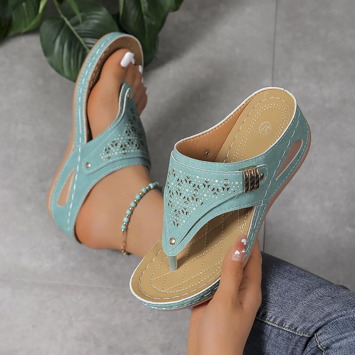 Orthotic Sandals for Women with Arch Support Spring Beach Slippers Orthopedic Womens Fashion Orthotic Flip Flops Yoga Mat Slides Comfort Plantar Fasciitis Slip on Flat Sandals Non Slip