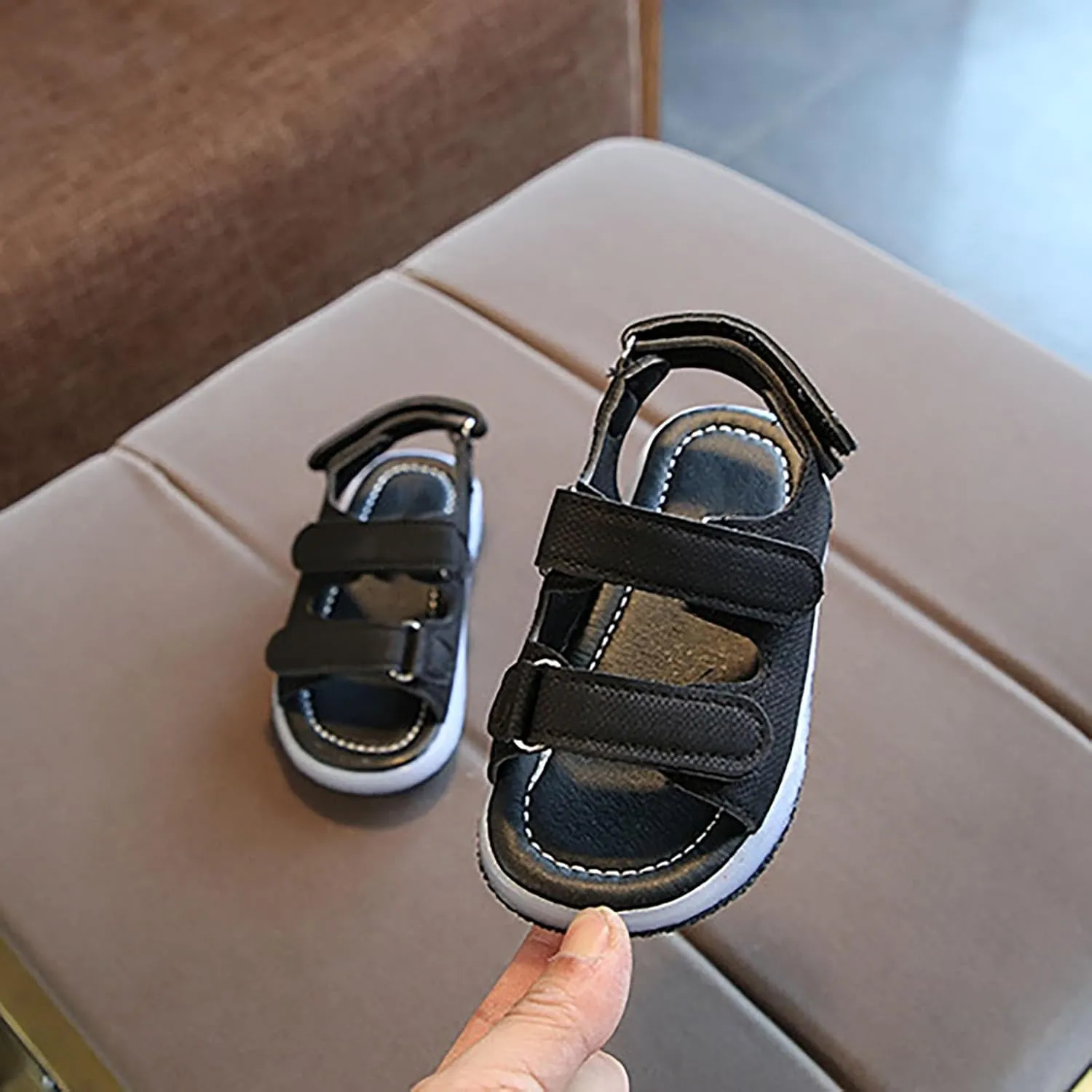 Toddler Girls Light Up Sandals, Slip On Non Slip Adjustable Strap Open Toe Beach Water Shoes, Kids Luminous Sandals